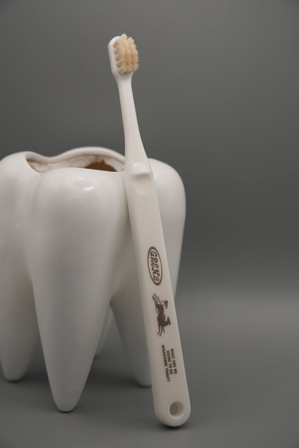 柔らかい天然毛歯ブラシGREN.s×ミガケンデ　小型犬用山型ヘッド（ヤギ）